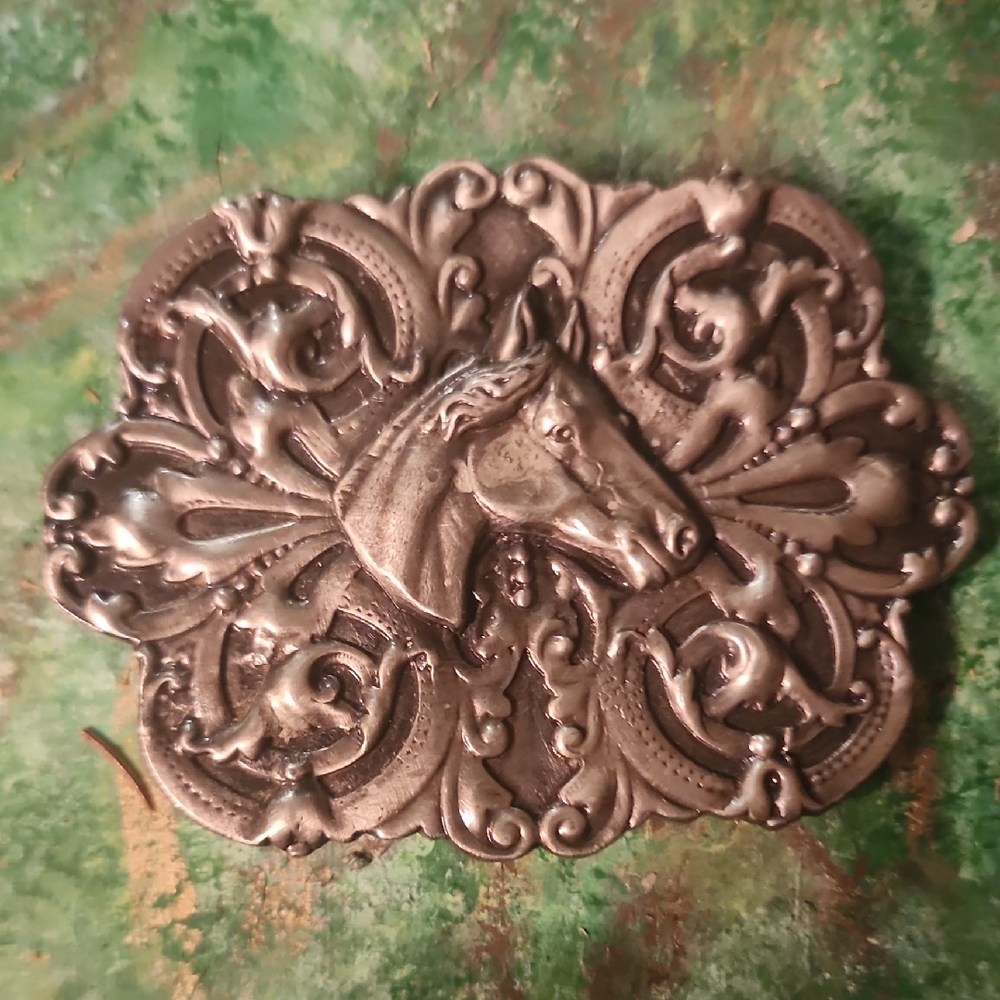Beautiful Vintage Bergamot Silver Horse Motif Belt Buckle